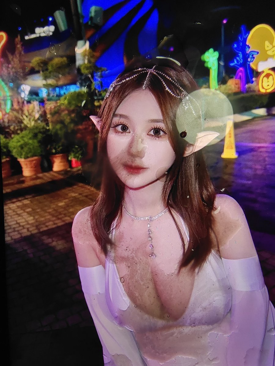 laurelsylvia2's tweet photo. 我嘞个小精灵啊 @tsztszkiiii #射屏 #意淫 #射屏返图 #榨精 https://t.co/BdVLD0nqT5