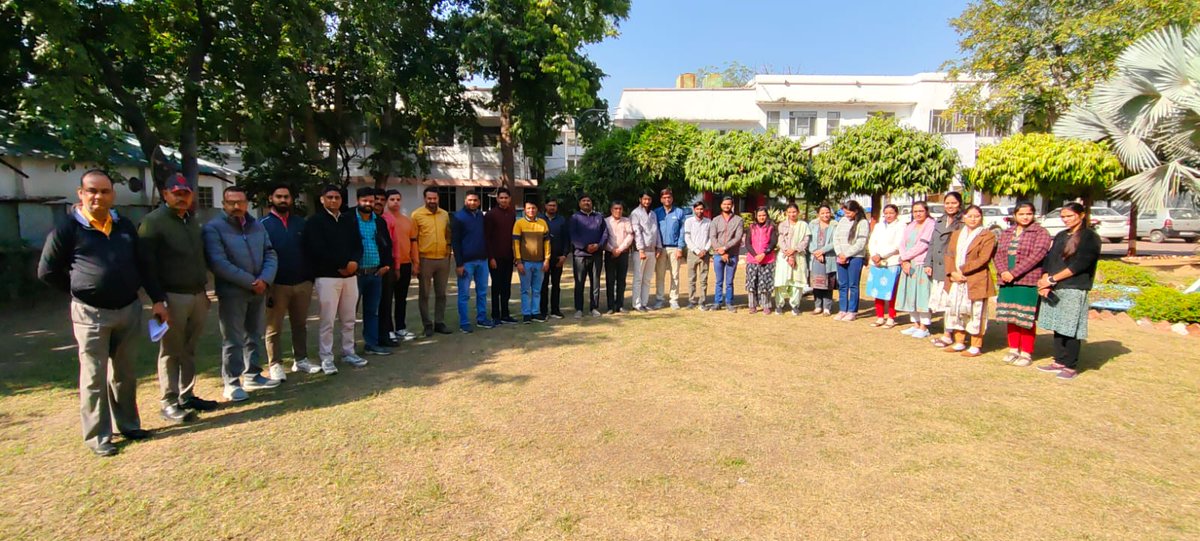 बिजली निगमों के निजीकरण के खिलाफ पुराना पावर हाउस #जयपुर शहर के कर्मचारी #काली_पट्टी बांध कर विरोध जताते हुए।
#Stop_Privatization_of_Electricity

#बिजली_का_निजीकरण_बंद_करो 

<a href="/BhajanlalBjp/">Bhajanlal Sharma</a> 
<a href="/RajCMO/">CMO Rajasthan</a> 
<a href="/PMOIndia/">PMO India</a> 
<a href="/ml_vikas/">vikas sharma</a> 
<a href="/ashokgehlot51/">Ashok Gehlot</a> 
<a href="/myogiadityanath/">Yogi Adityanath</a>