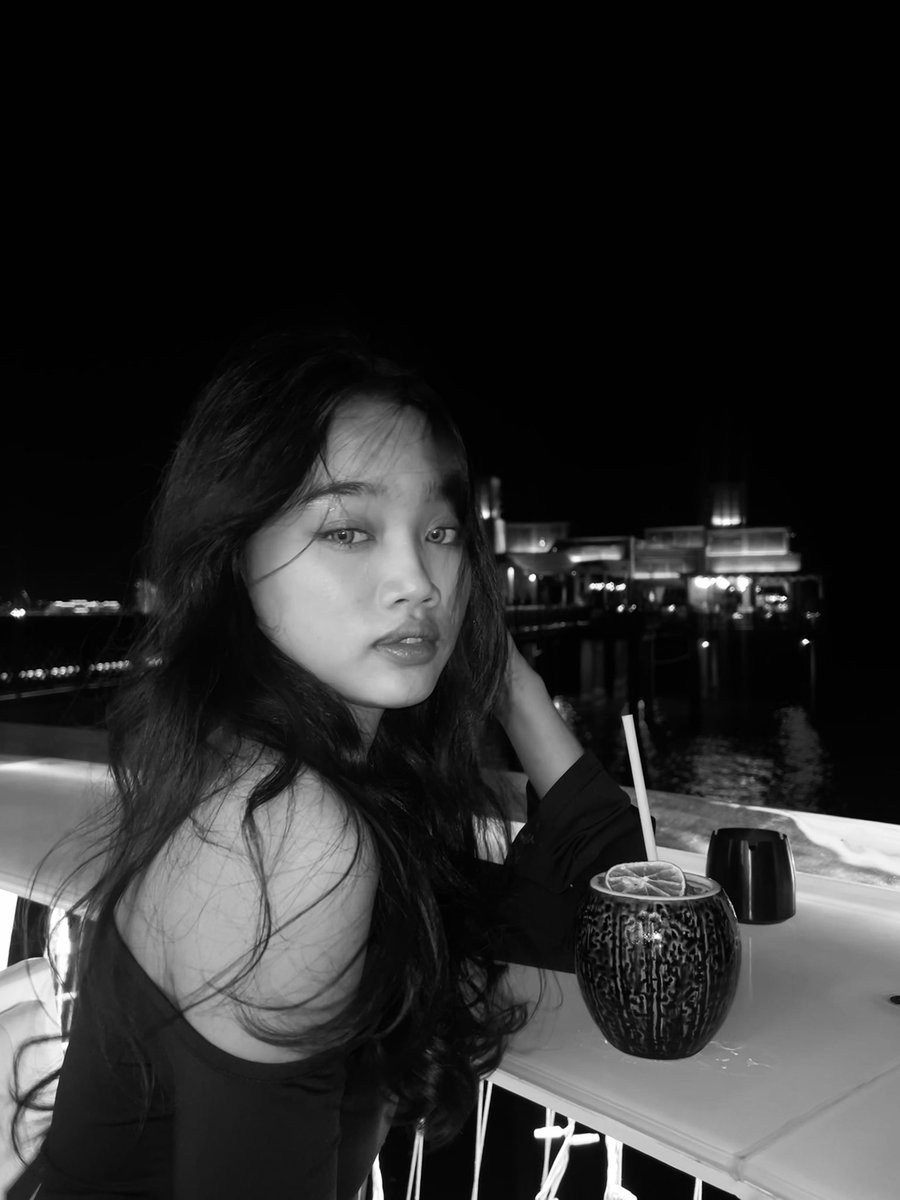 onlyforTing's tweet photo. What if me and Xiaoting will always be same vibe 🤪 #fangirling #XIAOTING https://t.co/6e2GLnQeDs