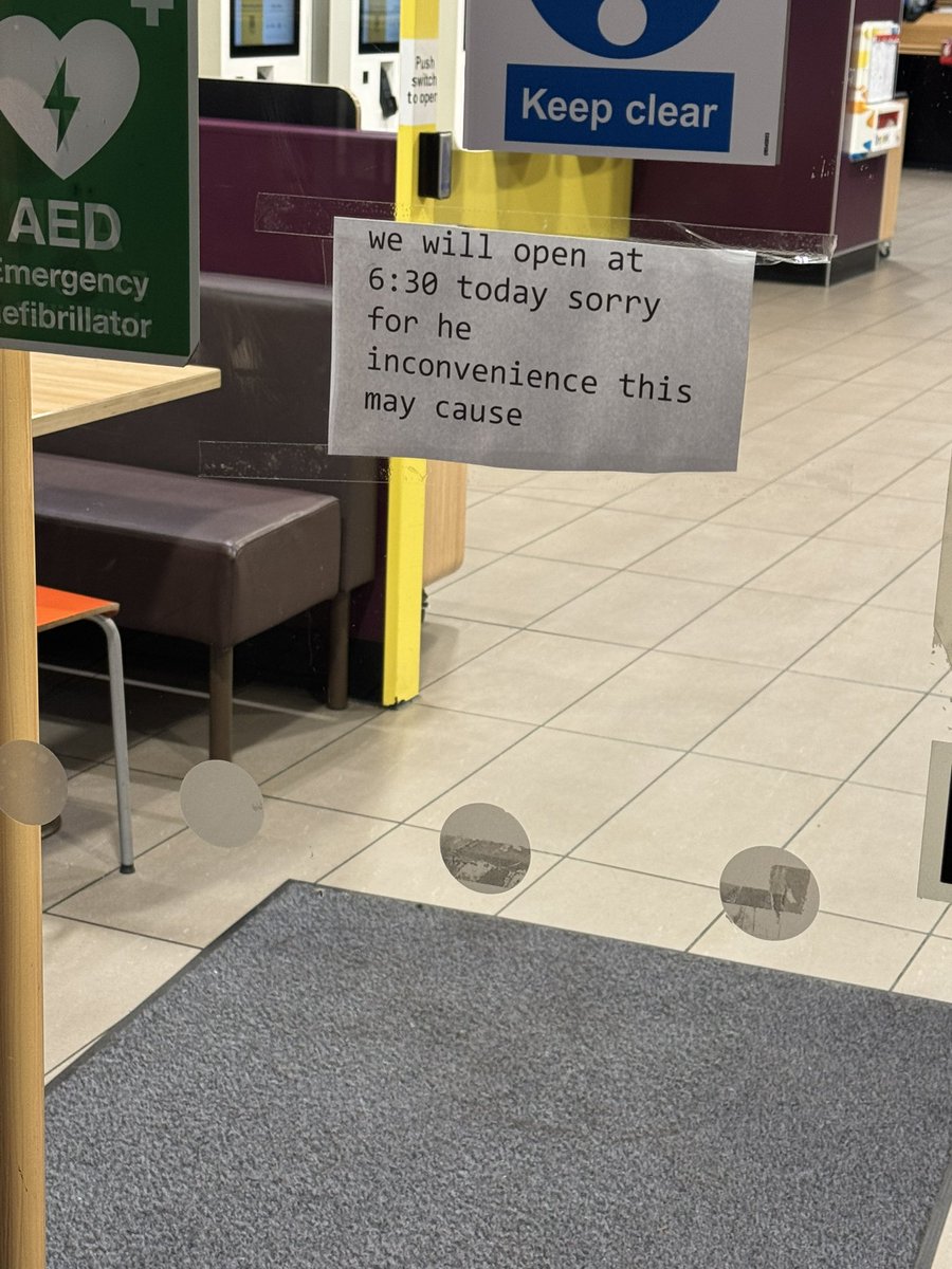 TomFitzgibbons1's tweet photo. @McDonaldsUK great start.. order via app. Check in as I walk to store. Only to find it closed for another 20mins 🤦🏼‍♂️ https://t.co/g7eIwNXL2o