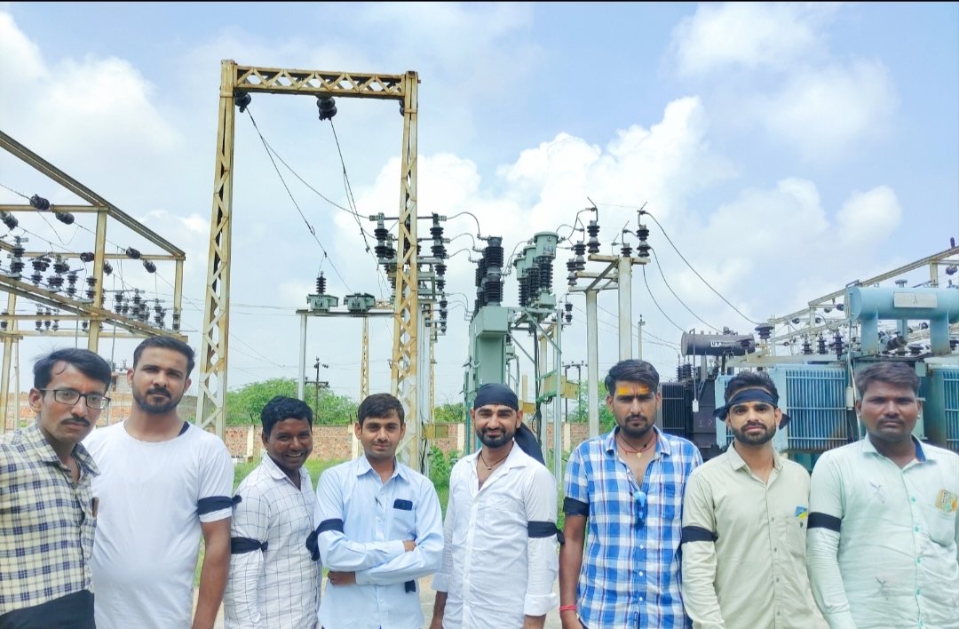 #Stop_Privatization_of_Electricity 

#निजीकरण_बन्द_करो_राजस्थान_सरकार

<a href="/narendramodi/">Narendra Modi</a> 
<a href="/RajCMO/">CMO Rajasthan</a> 
<a href="/hlnagar/">Heeralal Nagar</a> 
<a href="/News18Rajasthan/">News18 Rajasthan</a> 
<a href="/BhajanlalBjp/">Bhajanlal Sharma</a> 
<a href="/1stIndiaNews/">First India News</a> 
<a href="/TejpalMirdha/">Tejpal Mirdha</a>
<a href="/ZeeNews/">Zee News</a> 
<a href="/PrthveerajG/">prathviraj gurjar</a> 
<a href="/AvvnlPro/">Ajmer Vidyut Vitran Nigam Ltd</a> 
<a href="/ccc_jdvvnl/">Jodhpur Vidyut Vitran Nigam Limited</a> 
<a href="/JVVNLCCare/">Jaipur Vidyut Vitran Nigam</a>
सभी कर्मचारी एक दूसरे को फॉलो करें और रीट्वीट करें!