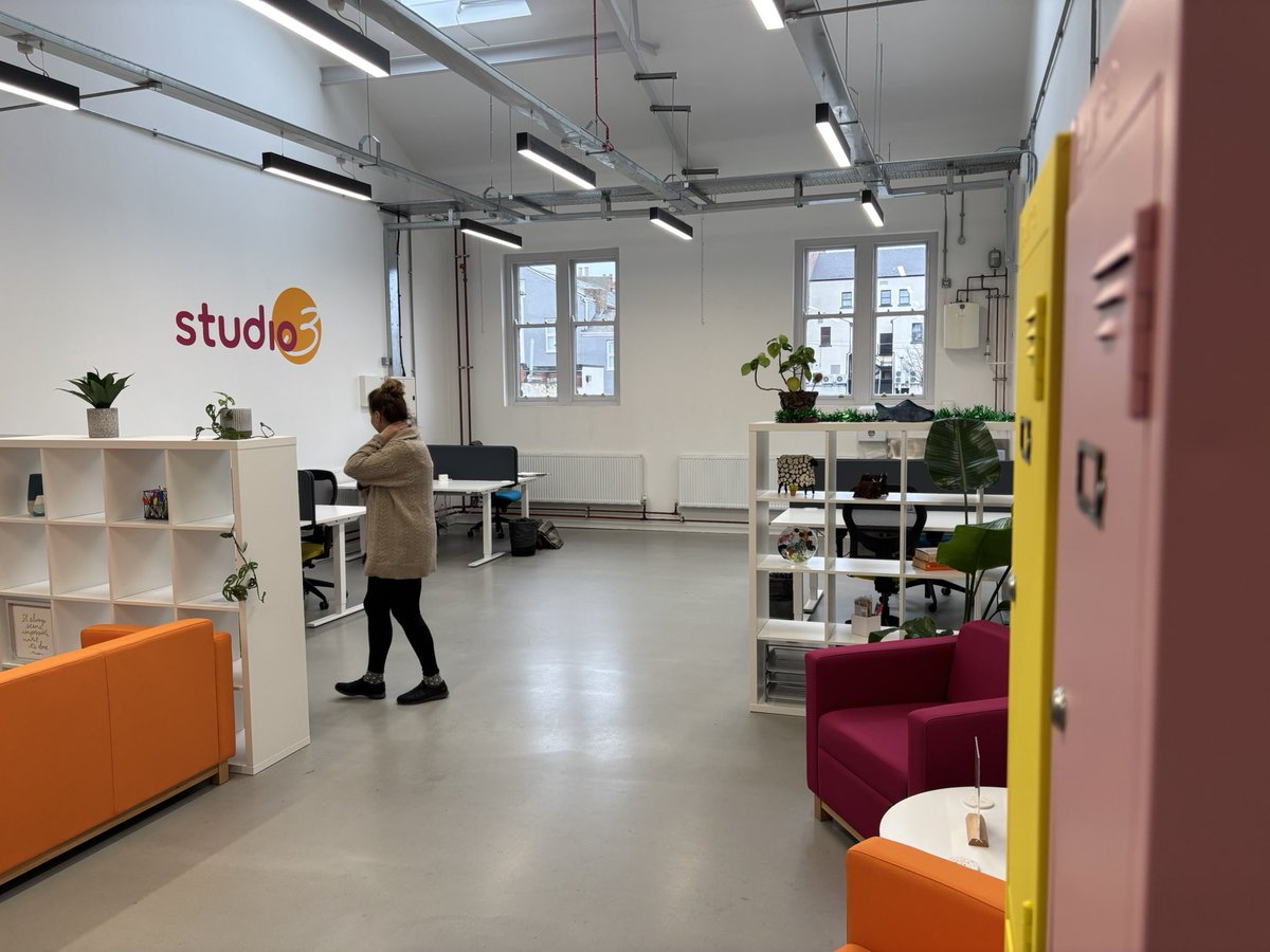 Looking for a fresh start in the New Year? Want a new office to work from? 

We have desk availability in January so book now to avoid disappointment! You can book a day, week or month - whatever suits you! 

Book here: investinhartlepool.co.uk/the-bis/studio…