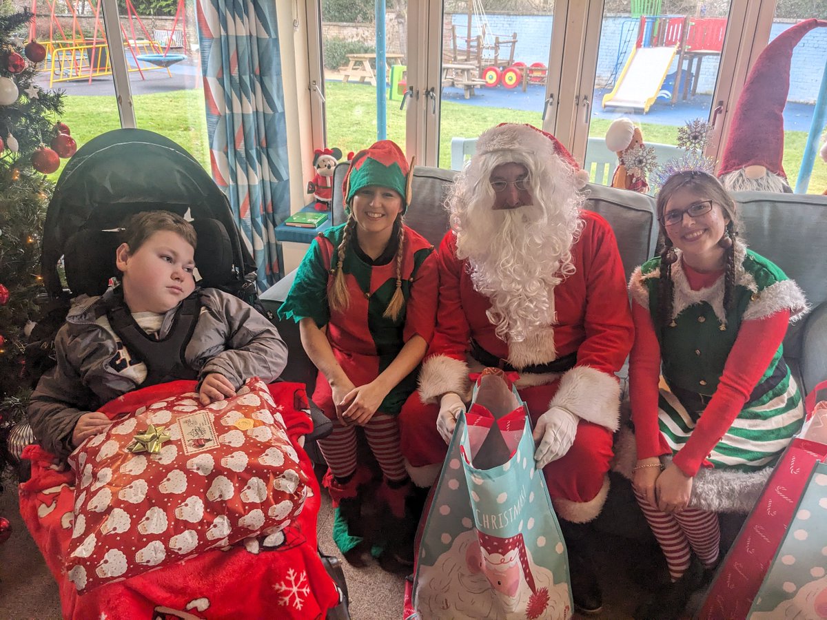 Santa &amp; his elves brought festive cheer to Rachel House last week, handing out gifts to children and siblings!

Huge thanks to Advanced Traditional Screeding for bringing the festive joy. ATS has raised almost £14k in support of children and families since Sep 2022. Thank you! 🎄
