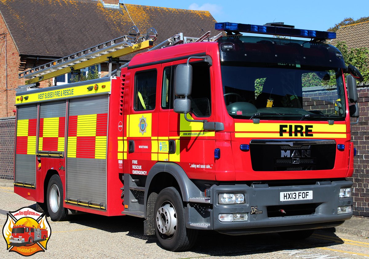 evo_uk's tweet image. Looking back at a selection of @WestSussexFire &amp;amp; Rescue Service vehicles seen on the run at @WorthingFire Station over recent years. #westsussex #worthing #fireengine #firetruck #scania #jdc
