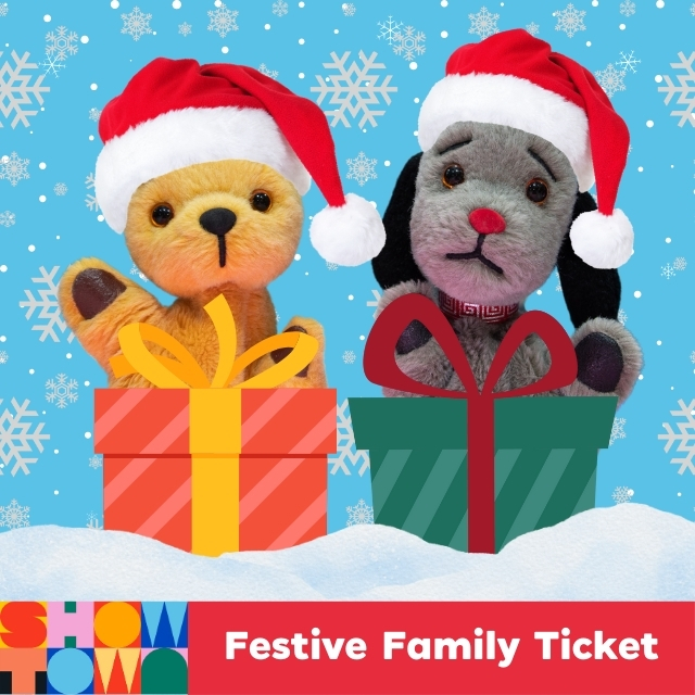 ShowtownBPL's tweet image. 🎄 Festive Family Tickets now on sale! Bring all the family along and step into a fun-filled Christmas right here. Plan your visit between Fri 20th Dec and Sun 5th Jan and enjoy a little festive treat with family tickets from just £27! 👉tinyurl.com/FestiveFamilyT… @visitBlackpool