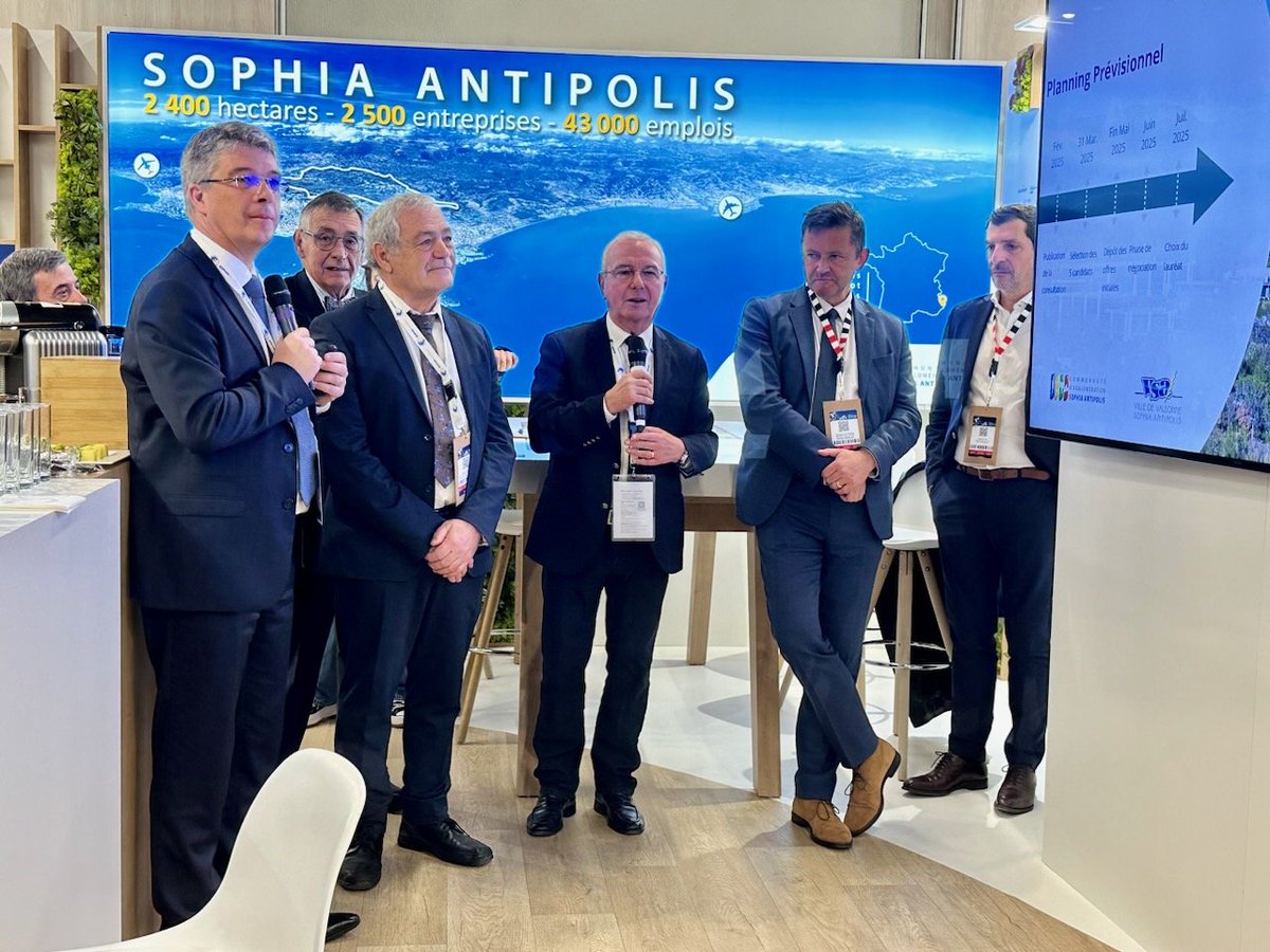 Tribuca's tweet image. Sur le #SIMI2024, presentation de deux nouvelles consultations sur @SophiaAntip0lis par @JeanLeonetti @AlexandreFollot, l'une concerne une extension bâtie de 10.000m2 de l'actuel Bioparc, pour l'accueil de labos et locaux complémentaires à l'ex-site de Galderma Sophia