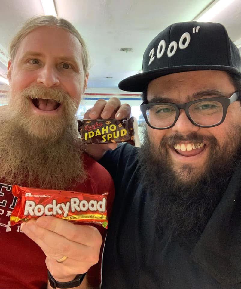 2000inch's tweet image. Dave and Ethan at too many candy bars so there will be no new inch episode today.
Today is a good opportunity to go back and listen to an old episode! May we suggest Episode 22” with Kelly Phillips?
#2000inch #gillandchill #staycheesy