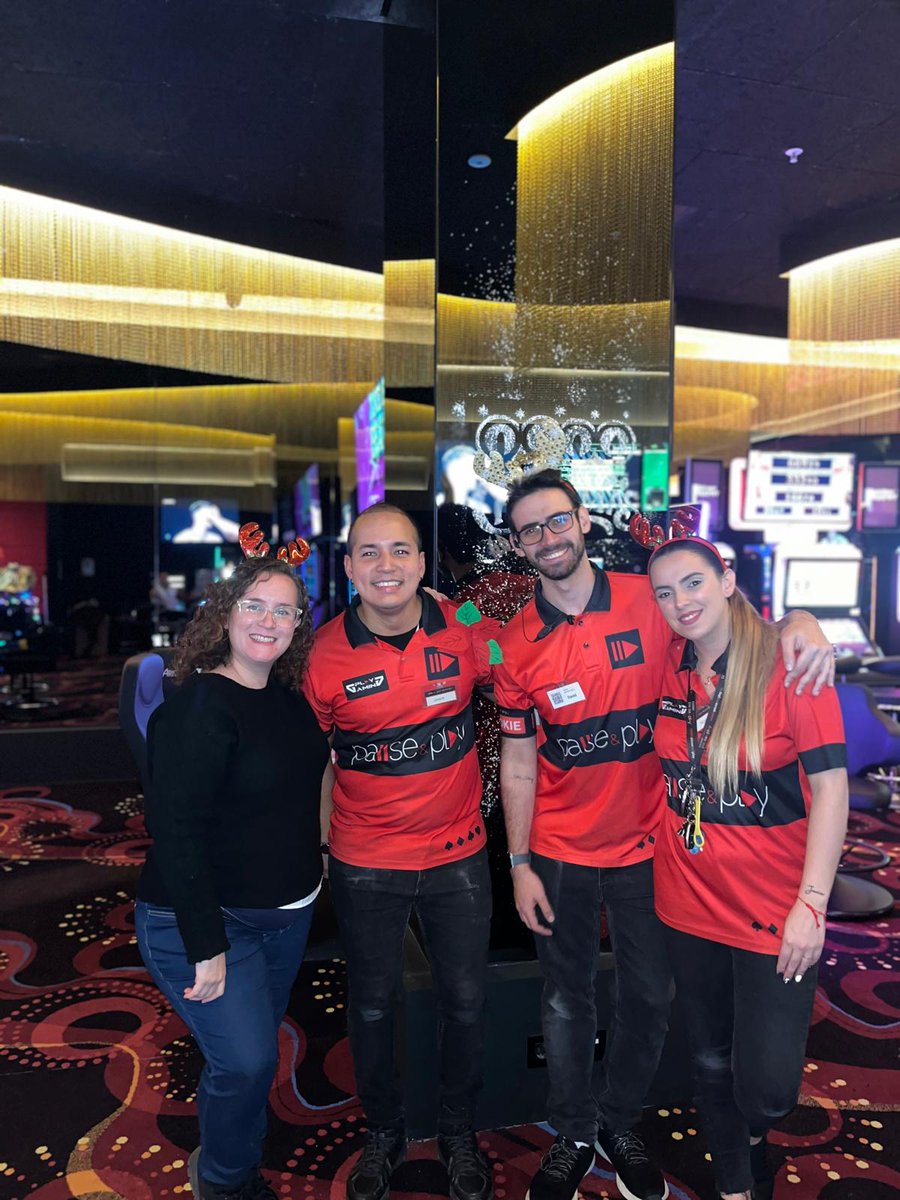 Pause&Play tweet media