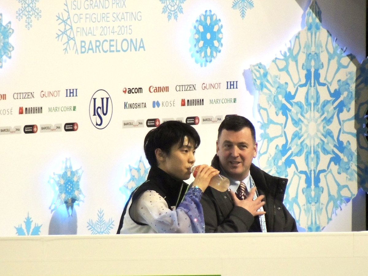 hzl1892's tweet photo. 10 years anniversary from the first glance on 11/12/2014 Barcelona #YuzuruHanyu #gpf2014 https://t.co/ohT4MDDUxv