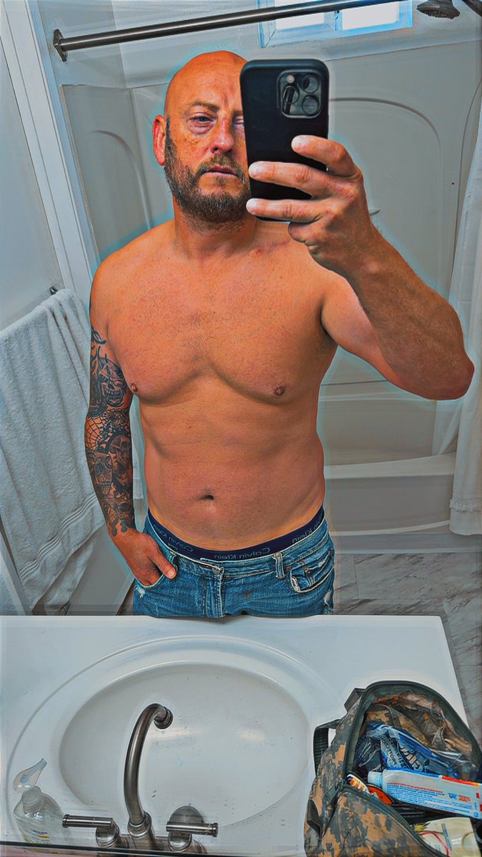 magicmarkXXX's tweet image. Just me and my truck.. nothin special. 

#truck #countryboy #cityvibes #4x4 #WorkoutWednesday #alljackedup #ford #f150