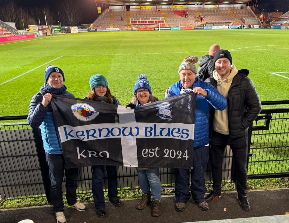 KernowBluesOSC's tweet photo. Cornwall Blues....before, during and after @BCFC's @VertuTrophy cup win at @OfficialECFC last night. #bcfc #kro #bcfcosc #oscbcfc https://t.co/FqL3FcV1dq