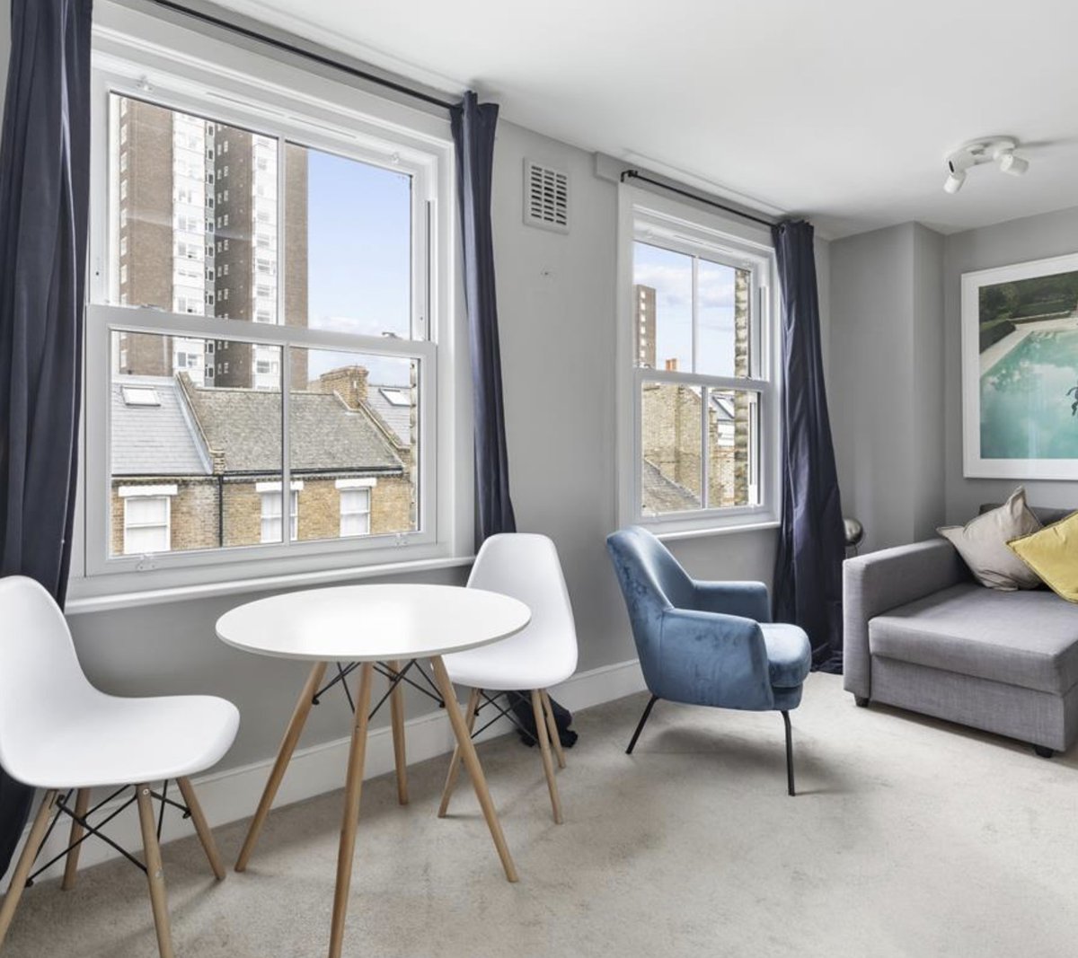 LawsonRutter's tweet photo. It's move in day for our latest tenants just round the corner on Greyhound Road in Hammersmith today. Congratulations guys! What a beautiful flat and we hope you're going to just love living here.

#londonhomes #londoninteriors #hammersmithestateagents #lawsonrutter https://t.co/4OKYF6CVGg