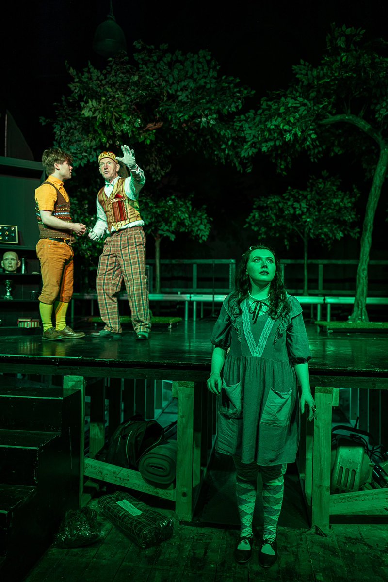 Bright Umbrella tweet media