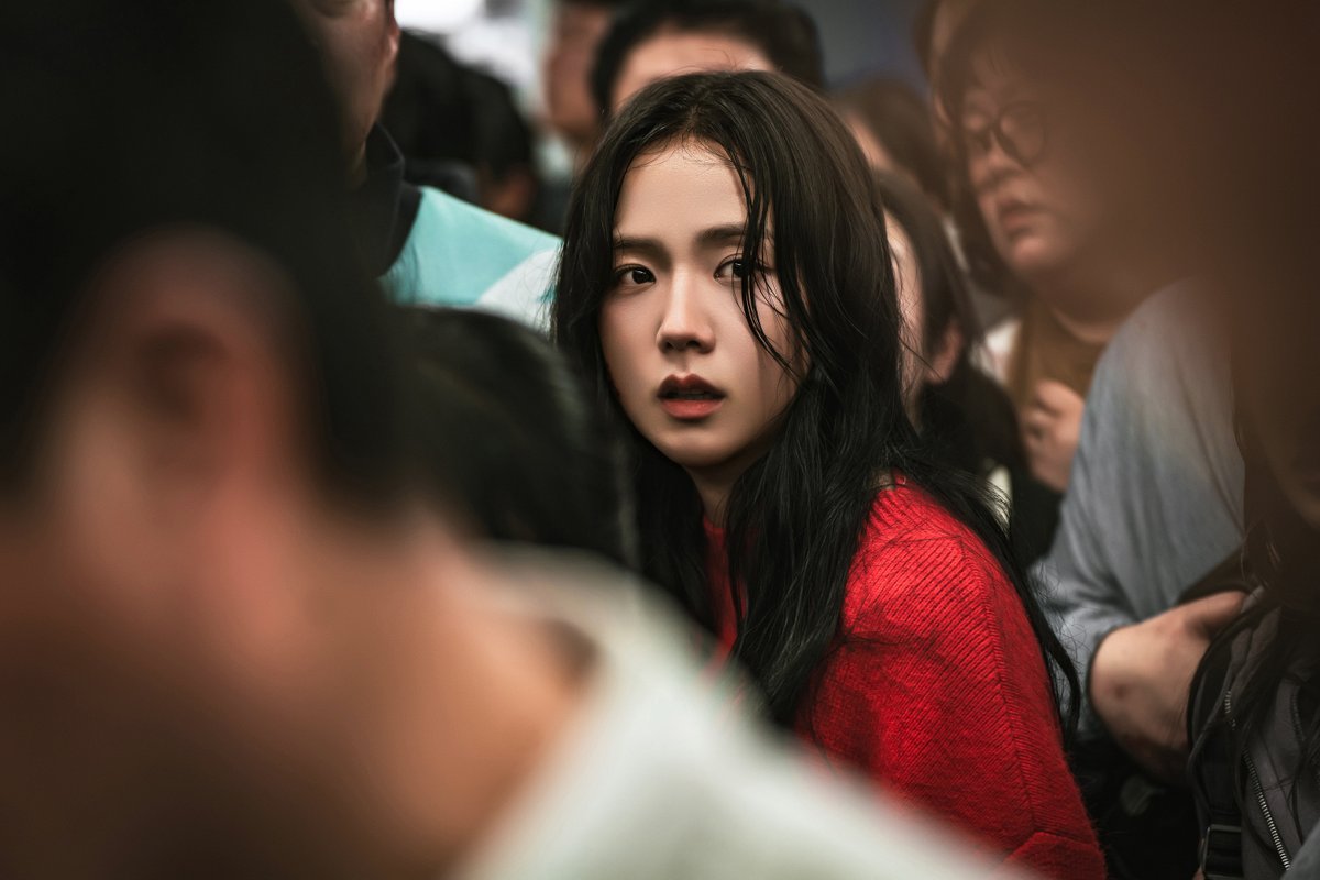 PrimeVideoAUNZ's tweet photo. Can two broken hearts meet halfway in the middle of a zombie apocalypse? Your first look at #Newtopia starring #Jisoo and #ParkJeongmin, February 7, 2025, only on Prime Video. #NewtopiaOnPrime #zombieseries #BLISSOO #์ง์ #๋ธ๋ํํฌ #kdrama #๋ดํ ํผ์ #KIMJISOO #jisoo https://t.co/lGqYZKvO80