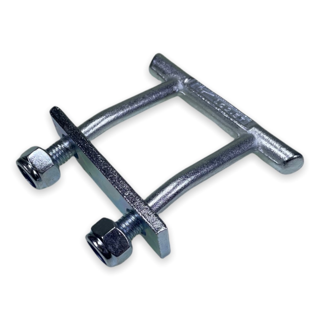 ukratchetstrap's tweet image. 🔧Secure Your Loads🔧

The TT Lashing Ring is here to make load securing simple and reliable

✔️Heavy-duty
✔️Easy installation
✔️Ideal for professional and DIY setups

⏳Hurry! Get it on sale now: ow.ly/Gvg050Uo79B

#LoadSecuring #UKRatchetStraps #LashingRing #CVParts