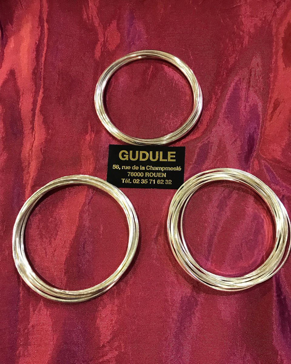 GuduleRouen's tweet photo. Ce mercredi 11 décembre votre boutique #Gudule de #rouen est ouverte de 9h30 à 13h et de 14h à 19h.
#NouvelArrivage
#bracelets #joncs en #argentmassif sans nickel dans votre #boutique #gudule de #rouen #bijouxaddict #Gudule_Rouen #bijouxrouen #gudulerouen https://t.co/Tny5Te26Bm