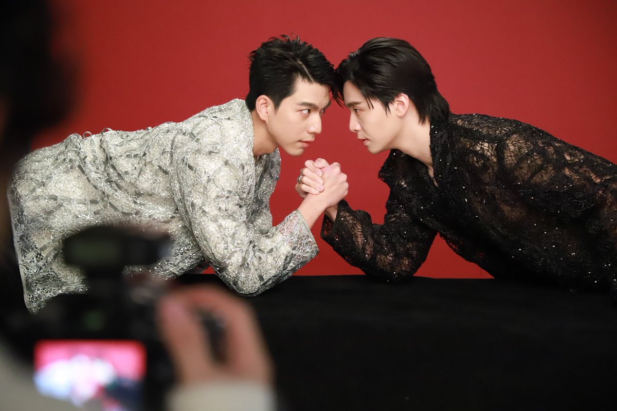 Ting_ThinkThing's tweet photo. ช่องวัน 31 ขนทัพเหล่าซุปตาร์ในสังกัดทุกเจนเนอเรชั่น มาโชว์ความหล่อ สวย เซ็กซี่ อัดแน่น 'ปฏิทินช่องวันปี 2025' ทั้ง 12 เดือน / 12 ธีม / 2 Collection ให้ได้ดาวน์โหลดฟรี!
#ปฏิทินช่องวันปี2568 #one31Calendar2025 #FilmThanapat #Charlette #JamRachata #brightnorr #nengnn https://t.co/Fi7PvlaeZL