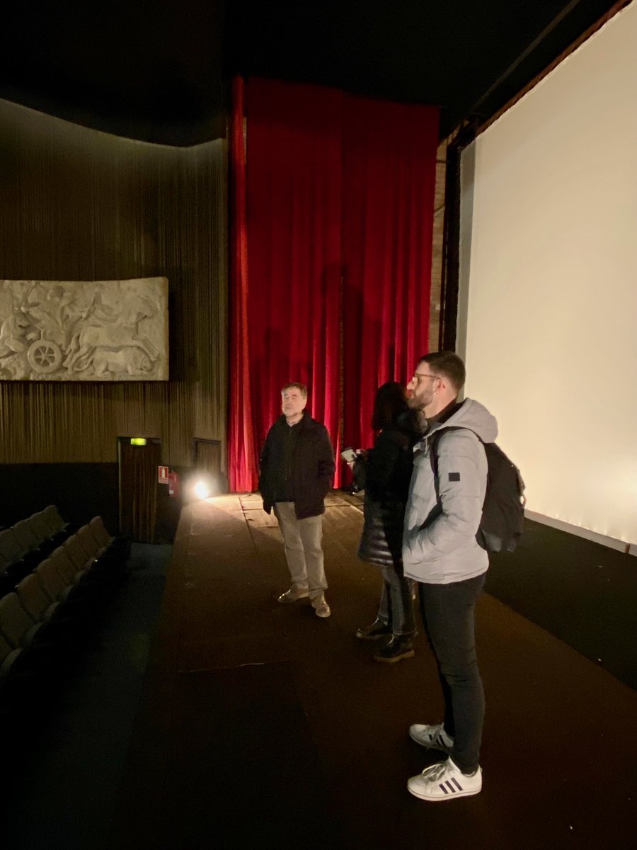Solsona_cat's tweet photo. 📽️ Una associació gestionarà el #cinema de #Solsona amb voluntariat en una primera fase. Segons l’estudi de costos, el projecte es considera viable amb 13.500 espectadors anuals. Es treballa per poder aixecar la persiana durant el 1r trimestre de l’any

ℹ️ https://t.co/KXL5YBLV58 https://t.co/CrJ4TVKQHb