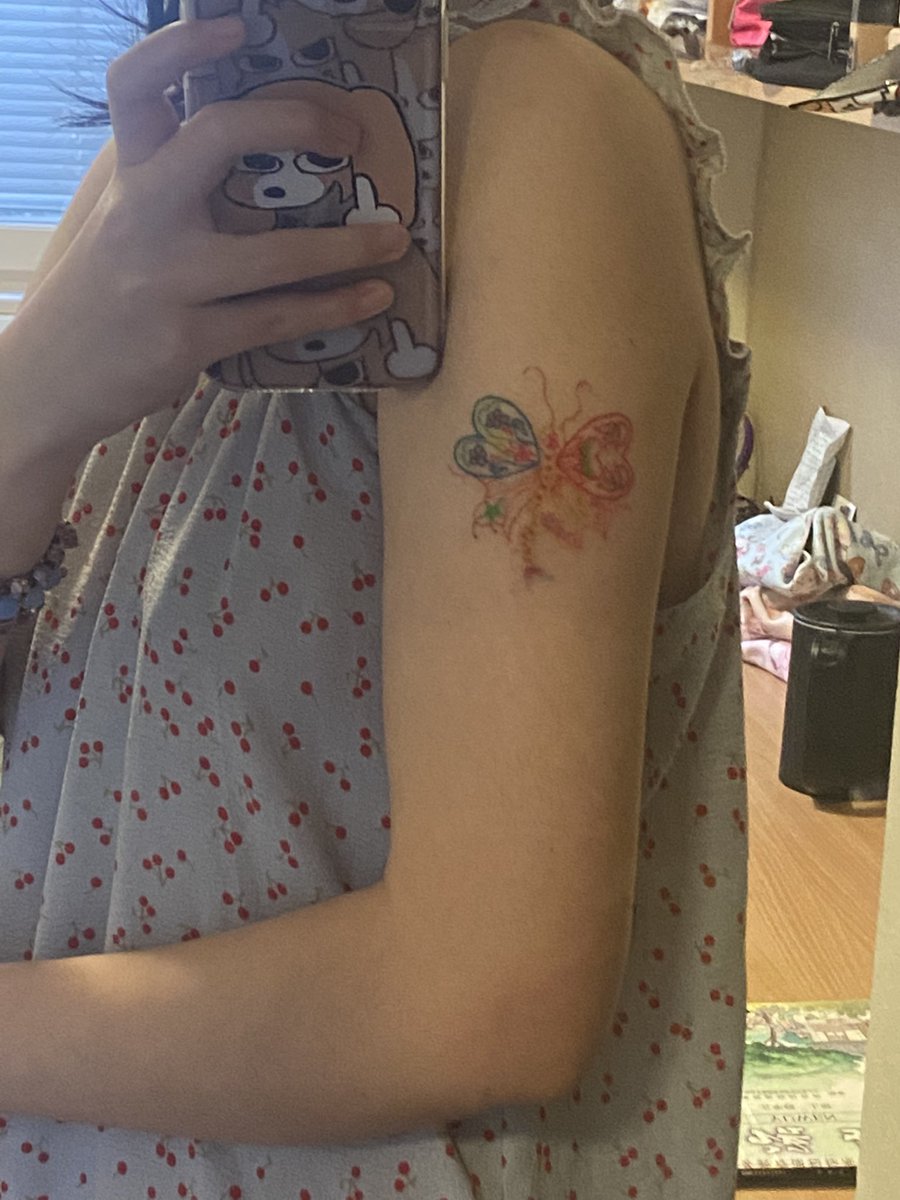 zzz29913's tweet photo. new tattoo🤤 https://t.co/g1GIi9HPKg