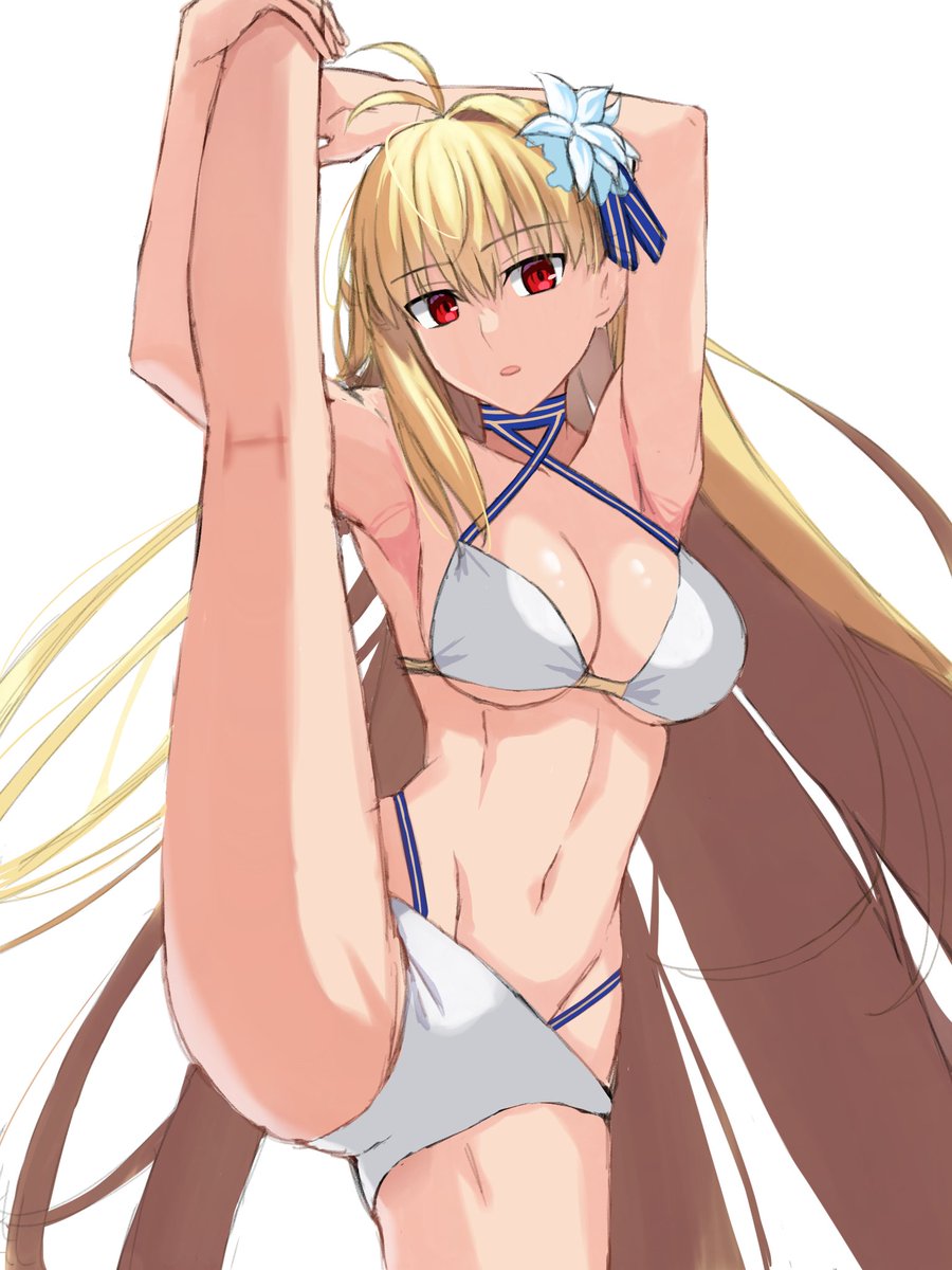 ラフを載せて描いてる感を出していくスタイルね 