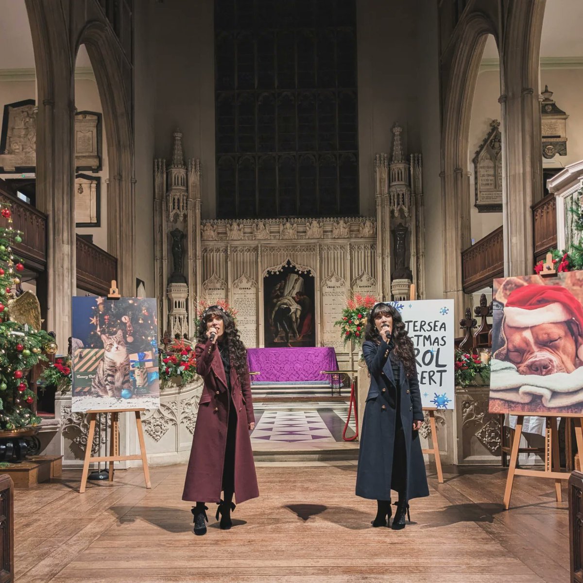 ClassicalTwins's tweet image. So so lovely singing at @Battersea_ beautiful Christmas Carol Concert 💕