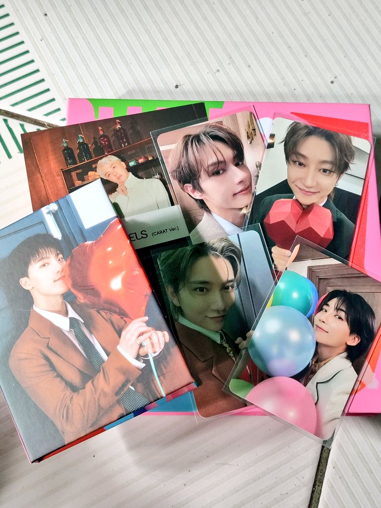 seuixnn's tweet photo. -`โฎยด- #sheimails
(๐) from: @kworldshop1 !!
- Safe umuwi ang Spill The Feels Carat Version ! Thankyou po!! FINALLY GOT MINGHAO, JOSHUA, AND JEONGHAN! Jun magnet kasi ako and si Cheol nalang kulang para ot13 na! https://t.co/AzUyA3NWsv