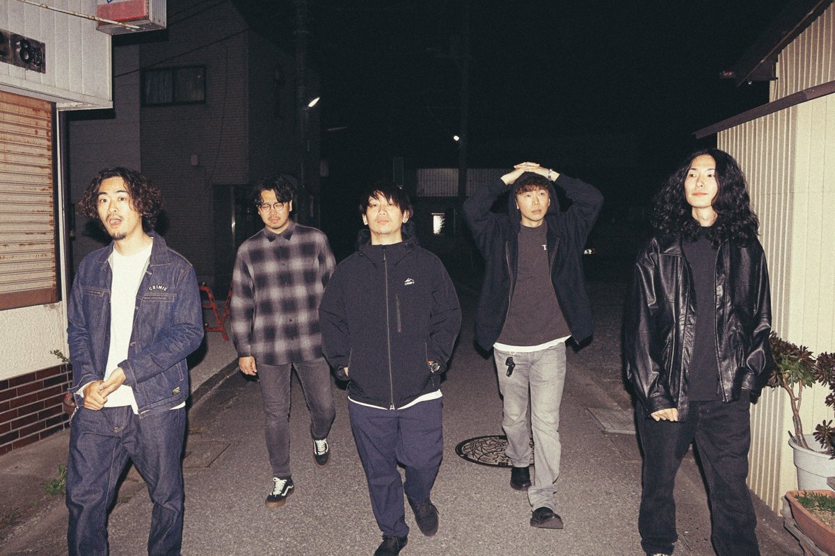 今週です。
チケット予約はDMにて、
お待ちしております。

功+Fujie Yuuki pre.
COUNTER CULTURE vol.1
⁡
2024年12月15日(日)
稲毛K's DREAM
⁡
-act-
⁡
Blue tea
arsvna
逃した魚
⁡
andmore...

OPEN17:20
START17:35