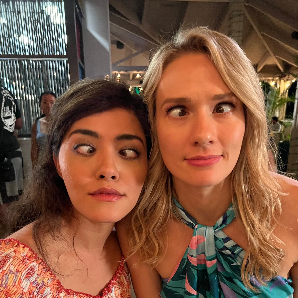 DragonNamedBinx's tweet photo. #KacyForever💕 #SaveNCISHawaii 
Cute pic:                                  Silly pic: https://t.co/wSgkFtrbp4