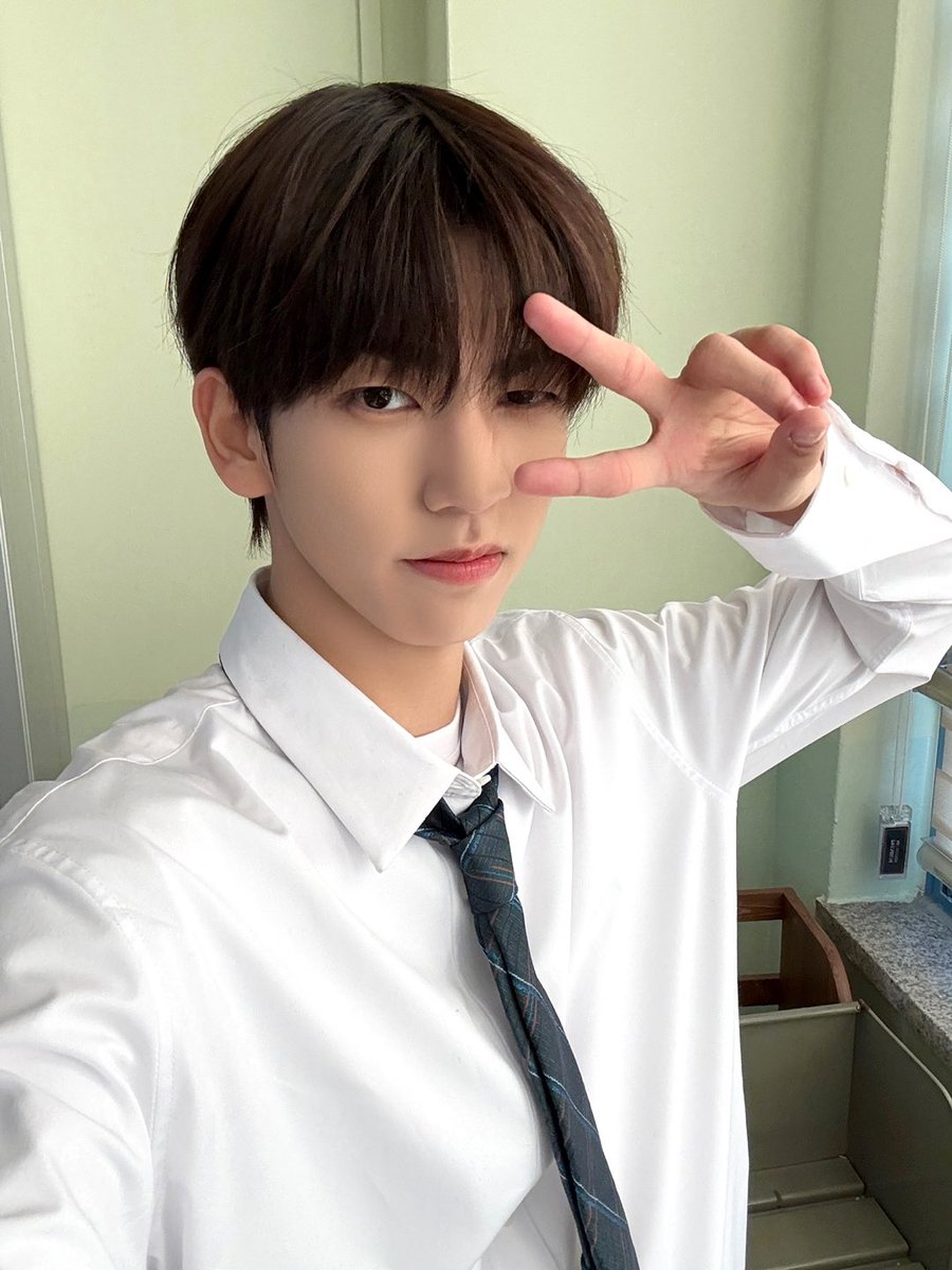 8TURN Members tweet media