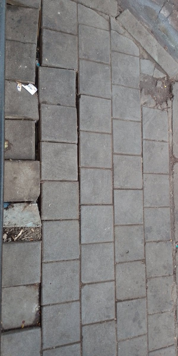 Sheth_Company's tweet photo. @mybmcWardA @mybmc @BJP4Mumbai @TOIMumbai @htTweets @rahulnarwekar Footpath Also Broken. https://t.co/pw78zaVJJ4