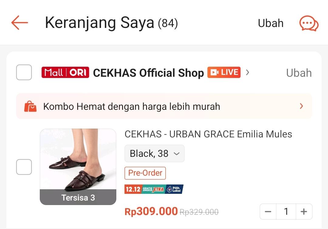 tergelar's tweet photo. WTS Sandal Cekhas urban grace emilia mules warna black/hitam
Ukuran 38, ini cakepp bgt

Aku jual ❤️ 190k ❤️

Harga asli tercantum yaa
Ini cuma aku coba aja di kamar, ternyata kekecilan. Mau beli size yg lebih gede. https://t.co/4cJB2nSRVu