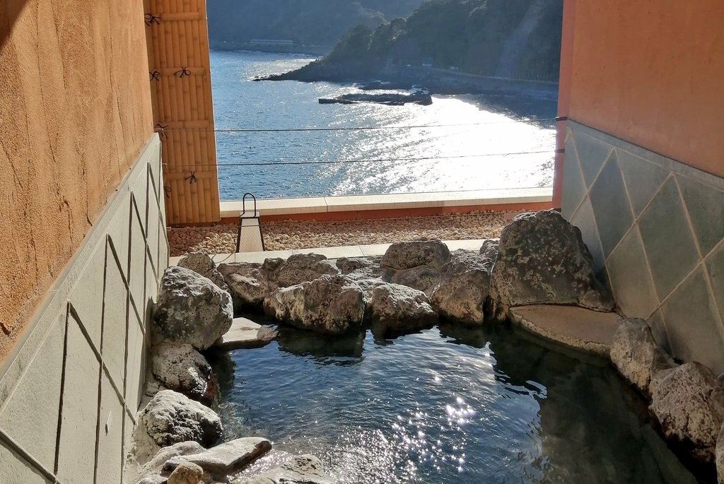 †由詩†@V系メタラー🦇 tweet media