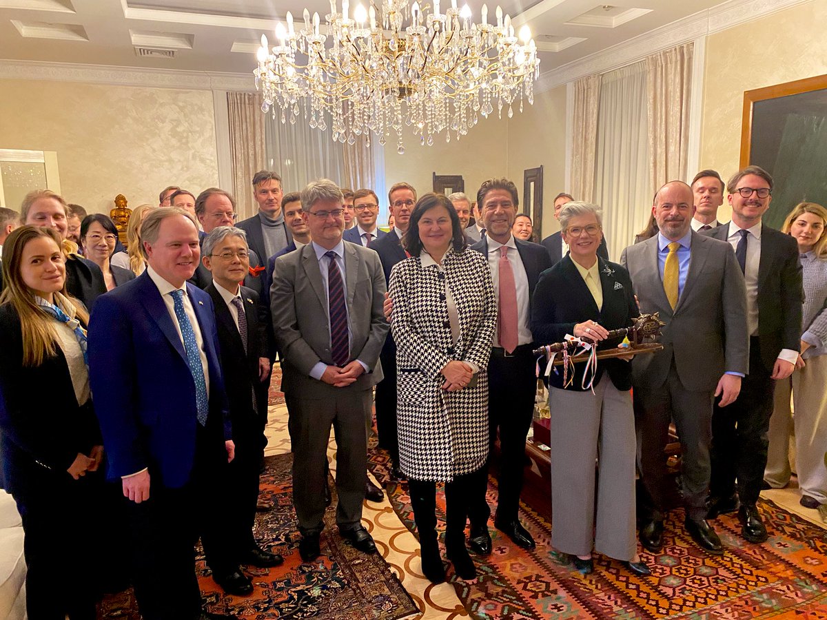 G7AmbReformUA (@g7ambreformua) on Twitter photo As the year ends, <a href="/italyinukr/">Italy in Ukraine</a>🇮🇹 hands over the Group's Presidency to <a href="/CanEmbUkraine/">Canada in Ukraine</a>🇨🇦. We’re grateful for constant cooperation during 2024. <a href="/G7/">G7</a> support for #Ukraine reamins unwavering & 🇮🇹team in #Kyiv will keep working with partners for a sustainable, just, and lasting peace. As the year ends, <a href="/italyinukr/">Italy in Ukraine</a>🇮🇹 hands over the Group's Presidency to <a href="/CanEmbUkraine/">Canada in Ukraine</a>🇨🇦. We’re grateful for constant cooperation during 2024. <a href="/G7/">G7</a> support for #Ukraine reamins unwavering & 🇮🇹team in #Kyiv will keep working with partners for a sustainable, just, and lasting peace.