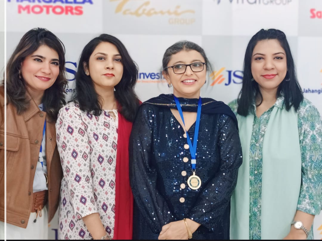 DrSaira's tweet photo. I am honored to have received an award at the All Memon Ladies Empowerment Award Ceremony, recently organized by RB Media at All Pakistan Memon Federation.

It was truly a lovely and memorable experience!

#Empowerment #Recognition #AllPakistanMemonFederation https://t.co/6LM3Y08a4z