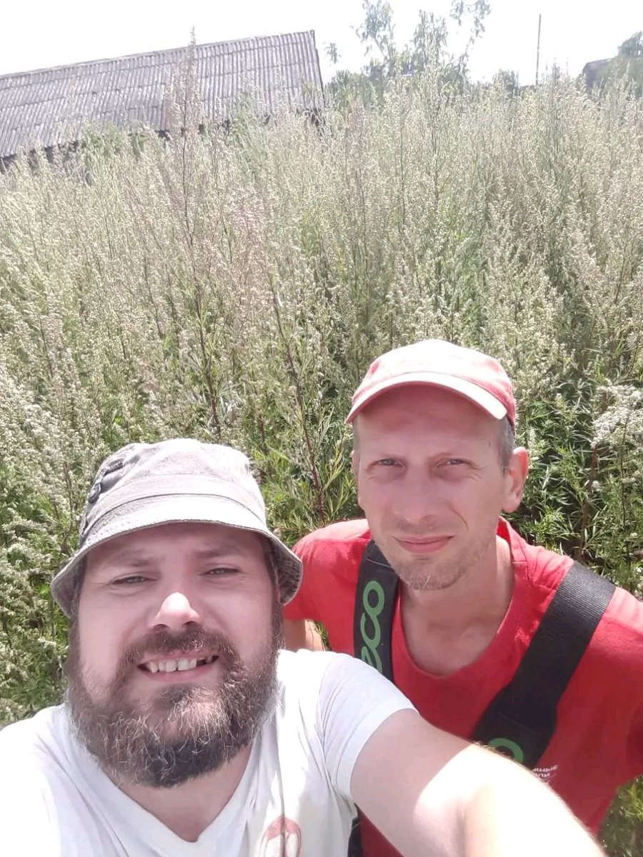 Antifascist Dmitry Kozlyanko died in #Belarus over a week ago from health issues. He was among few who stayed in #Belarus despite the repressions. He was a brother of another anarchist Aleksandr
Kozlyanko (right on the picture) who is serving 6 years for resisting the regime.