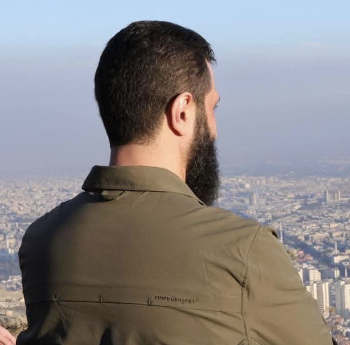 k_777_b's tweet photo. #Syria
#ModerateRebels
⚠️ BREAKING:
Head-Chopping HTS Leader Jolani Spotted Wearing #Israeli Tactical Gear https://t.co/7SjQTpo4EY