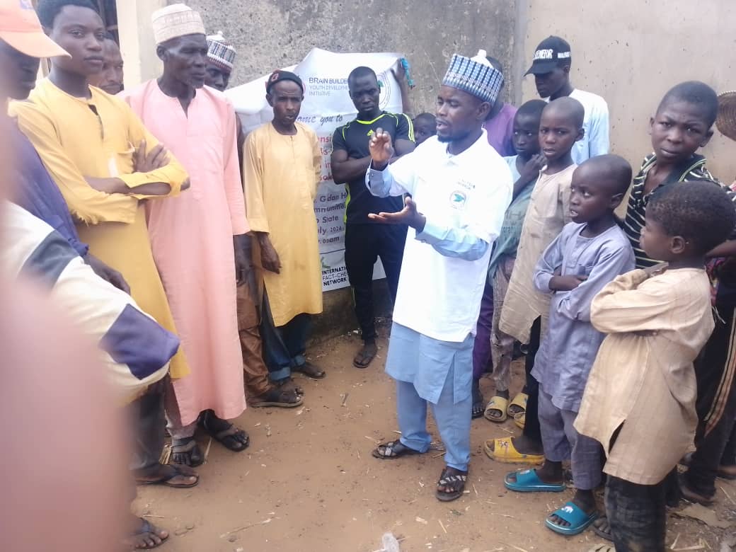 To amplify this message, our team leveraged the powerful reach of ALU YA GODE 94.3 FM SOKOTO, hosting a live radio sensitization program. The program featured expert discussions on the types and dangers of misinformation, with practical advice on verification methods. With live