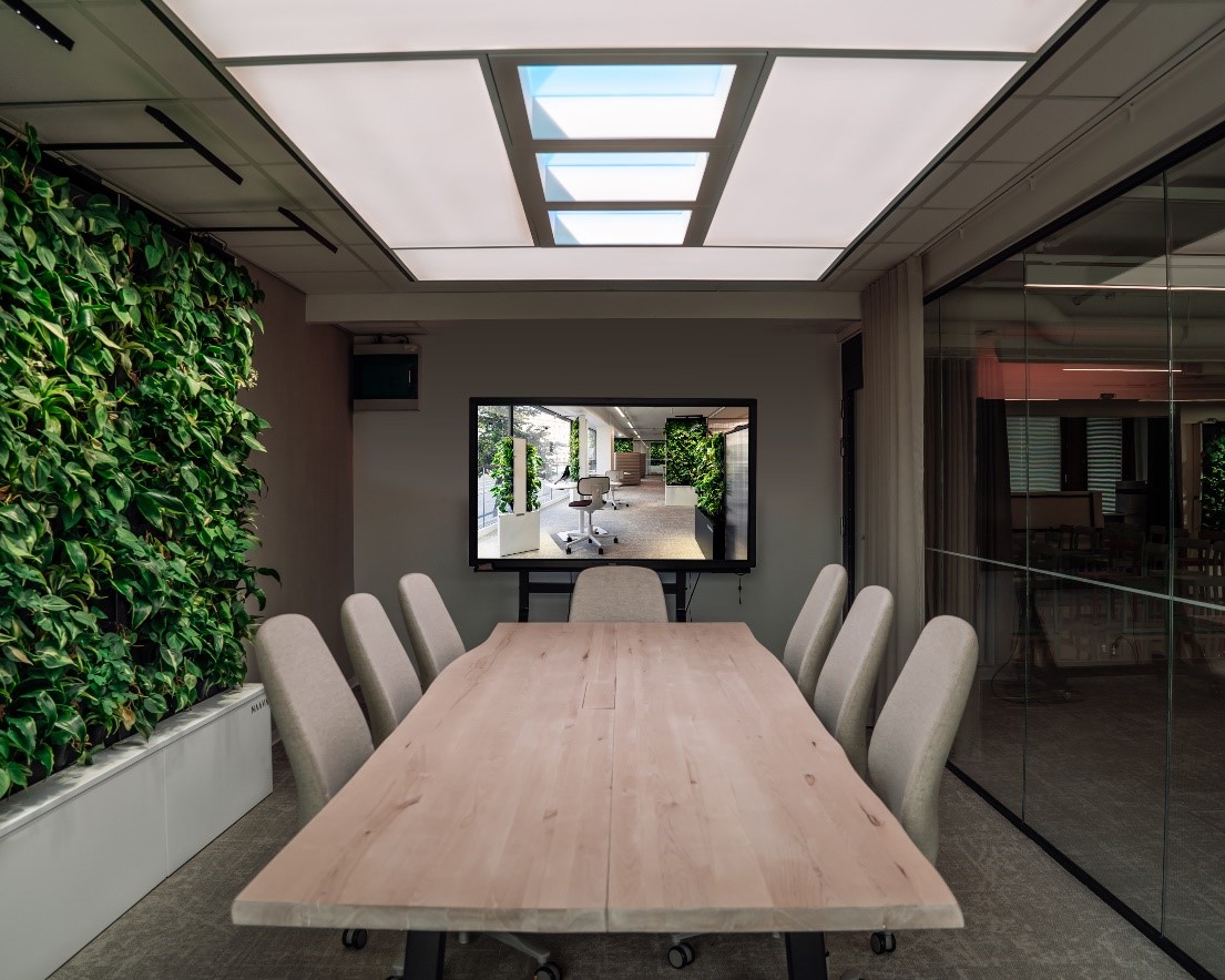 ¿Y si llevaras la luz natural al interior? 

Nature Connect recrea ciclos de la luz natural para oficinas, hospitales y más, mejorando el bienestar y la motivación. 🌿 

👉 Descubre cómo iluminamos para el bienestar: signify.co/3OAGjO8 
#NatureConnect
