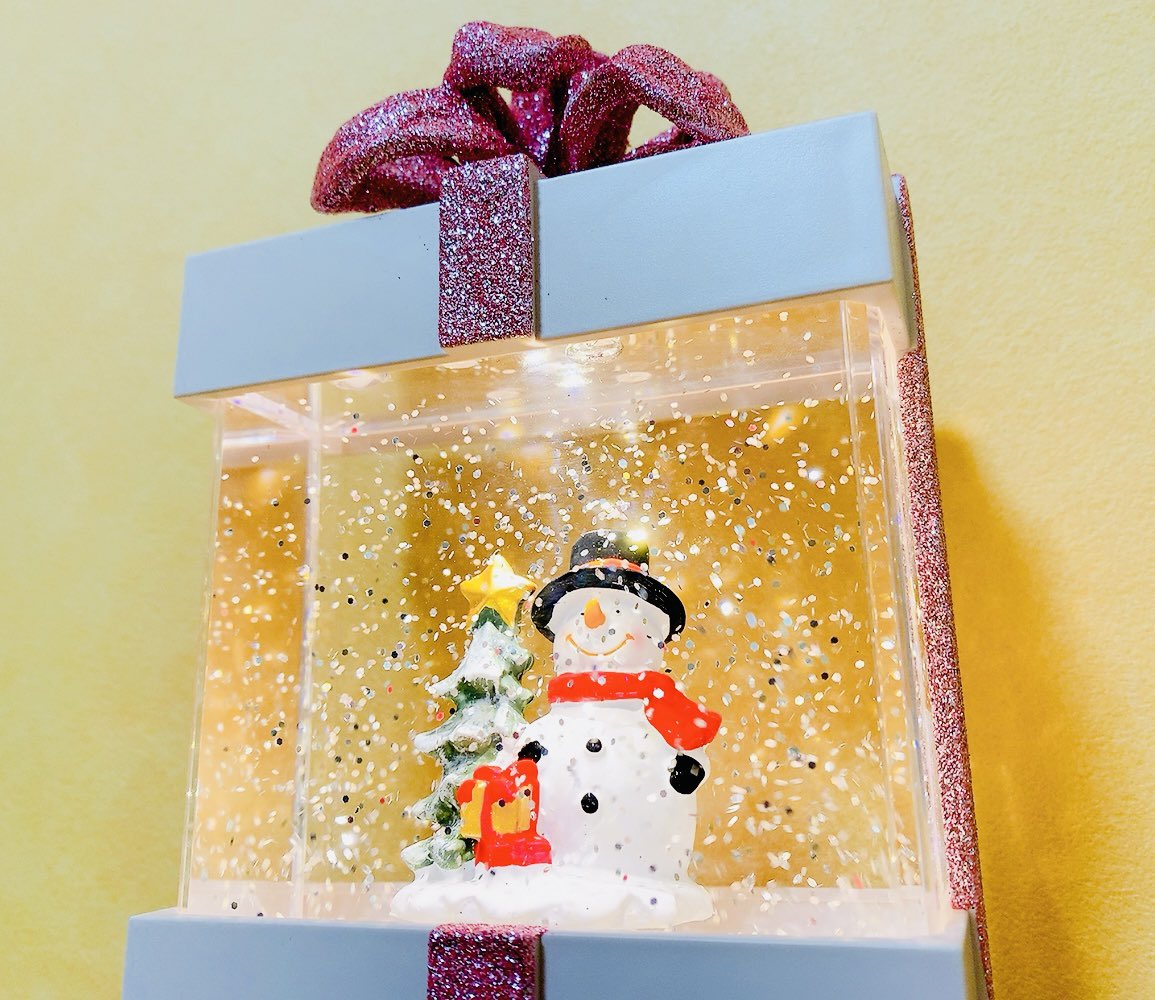 美しいスノードーム♡うっとりいつまでも見られます　MESSIKA大きめ鏡張り✨️ 新しくお迎えしたスノードーム⛄️🔮✨ #スノードーム #クリスマス