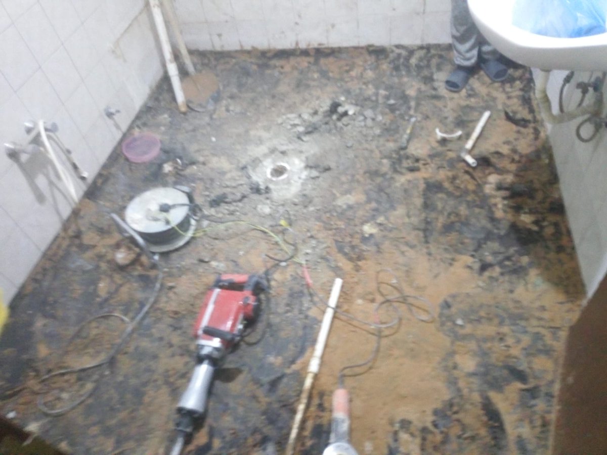 إذا كنت تعاني من ارتفاع فاتورة المياه، فقد يكون هناك تسرب مخفي. لا تتردد في مراجعة العوازل! 
. "حافظ على منزلك جافًا وآمنًا! اكتشف تسربات المياه المبكرة باستخدام تقنيات حديثة.
للتواصل wa.me/9660502320051
#كاس_العالم_2034 #جدة_تقرأ #الحوثي_بعد_بشار