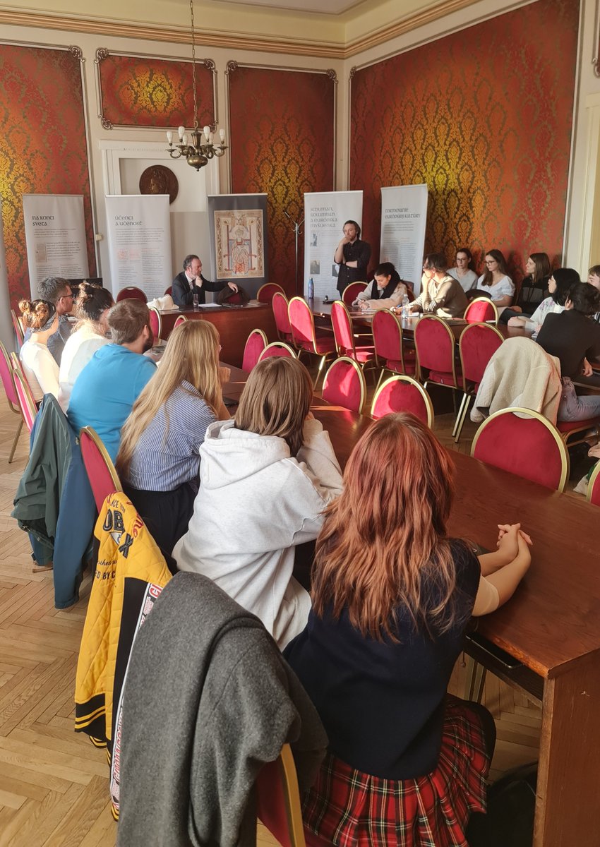 Irish Embassy Bratislava (@irlembslovakia) on Twitter photo In 600 CE, Irish scholar & monk Columbanus referred to "totius Europae" (all of Europe), envisioning a united Europe - an idea echoed centuries later by Robert Schuman 🇪🇺
Amb McGauran shared this & more with <a href="/ComeniusUni/">Comenius University Bratislava</a> students, exploring 🇮🇪 role in shaping European identity In 600 CE, Irish scholar & monk Columbanus referred to "totius Europae" (all of Europe), envisioning a united Europe - an idea echoed centuries later by Robert Schuman 🇪🇺
Amb McGauran shared this & more with <a href="/ComeniusUni/">Comenius University Bratislava</a> students, exploring 🇮🇪 role in shaping European identity