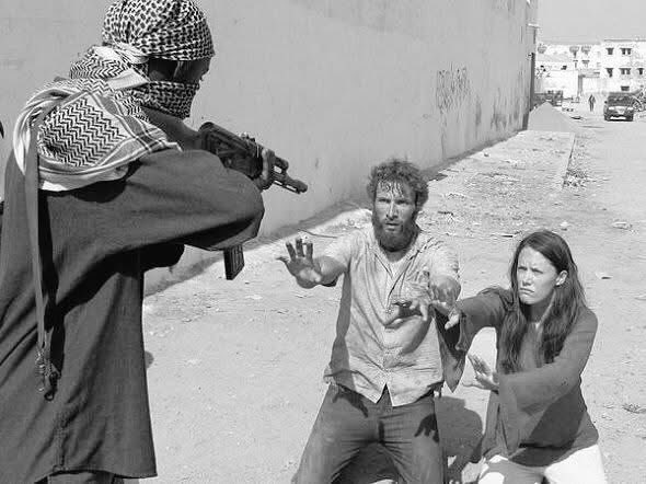 لن تدرك قيمة الدولة العلمانية حتى يصوبوا السلاح إلى رأسك ويسألونك السؤال الشهير: هل أنت سني ام شيعي؟ هل انت مسيحي أم يهودي؟هل انت دُرزي ام علوي ؟