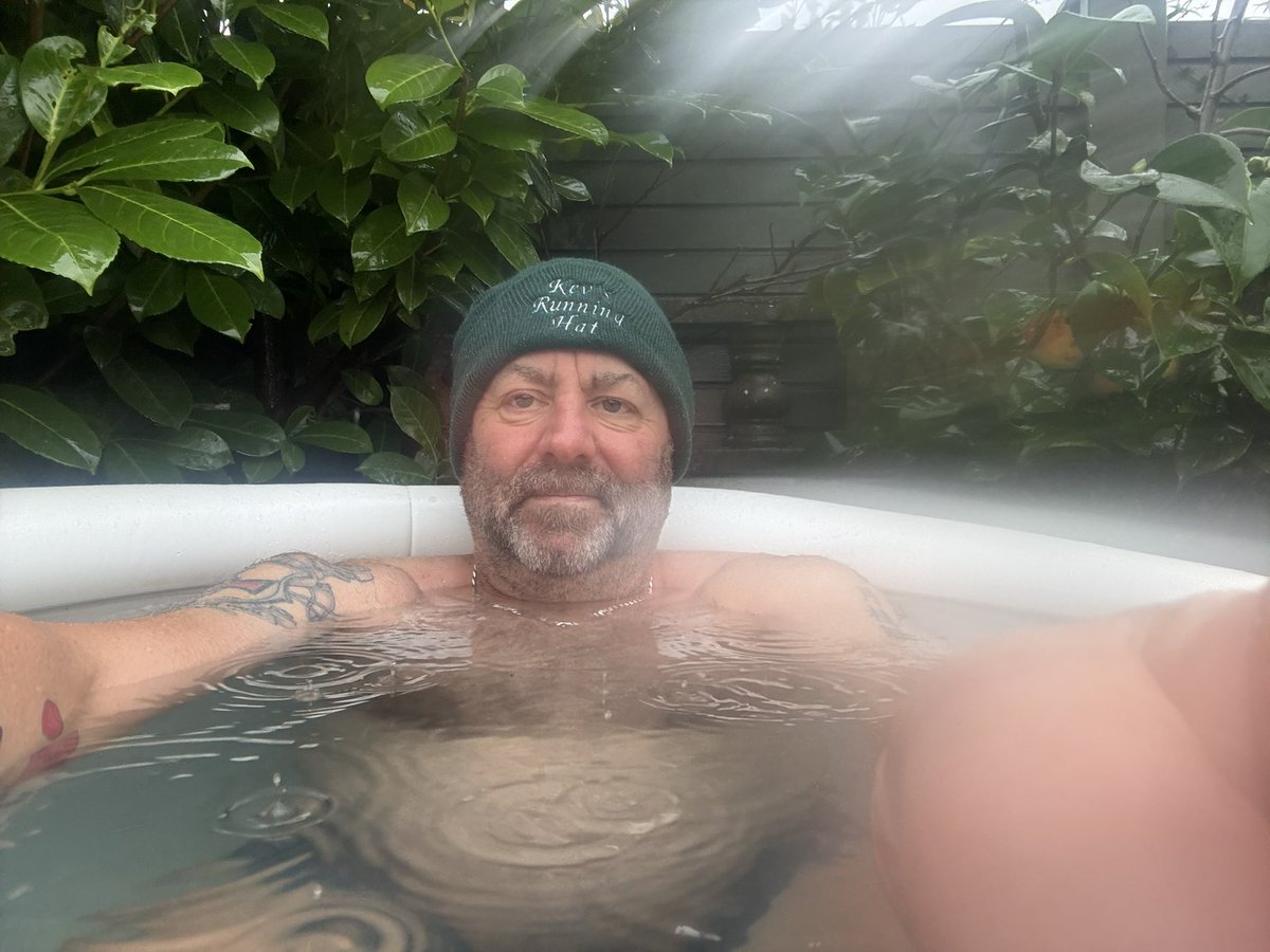 nivek4628's tweet photo. I’m doing the 12 Dips in December for Prostate Cancer Research. Completed 5 so far using my ice tub which is currently at 5.5°c
Please help me supports this great cause and awareness of men’s health. My fundraising page link is below. 
Thanks 

https://t.co/qGbpZvBmoE https://t.co/ivxMsqIrVV