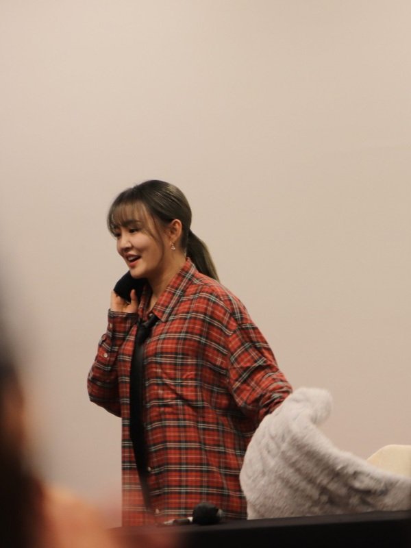 241207 에버라인 윤하 팬사인회

퇴근할 생각에 신나 보이는 우리 윤하언니🩵
#younha #윤하 #holics #홀릭스