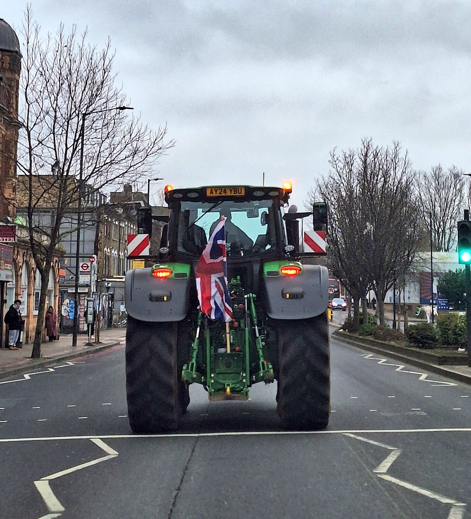 Liz Truss tweet media