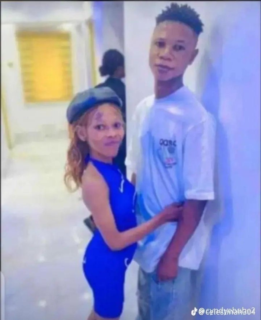 "I finally run the couples picture this year guysssss"😭😂