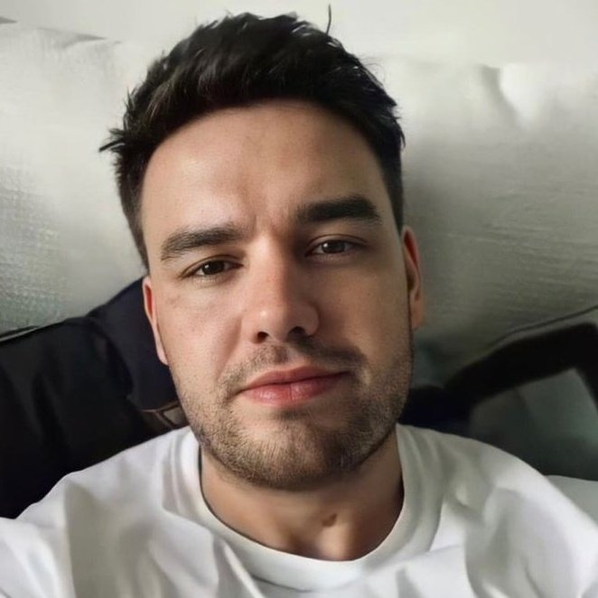 1directionilysm's tweet photo. Today's the 8th Wednesday without you Liam. 8 weeks since you left the world that treated you with immense cruelty and became the brightest star in the sky. The most beautiful angel in heaven. 8 weeks now i miss you more and more every single day that passes💔🕊 @LiamPayne https://t.co/XX2sqvIsWF