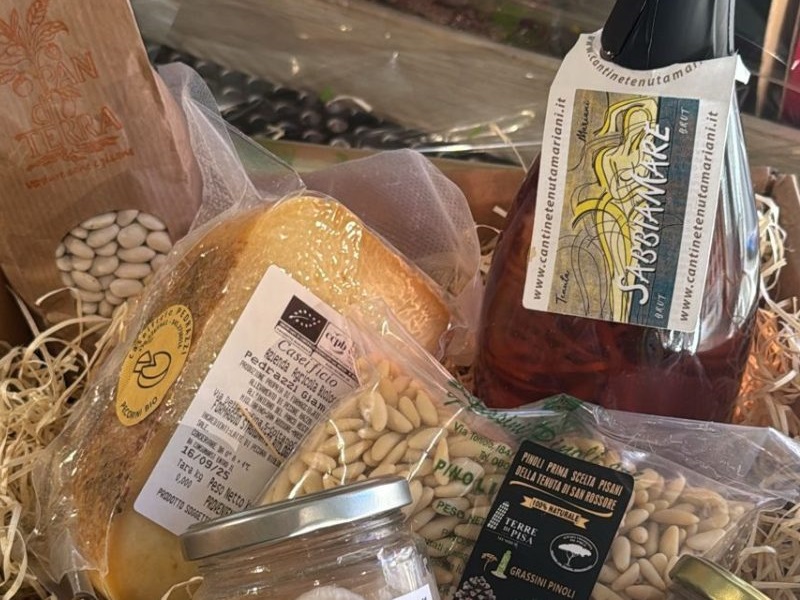 Natale nel Parco tra sapori e natura
Mercatino dei prodotti, visite alla Villa del Gombo e tanto altro
#NatalenelParco #SanRossore #ParcoMSRM #VilladelGombo
bit.ly/NataleParcoSan…