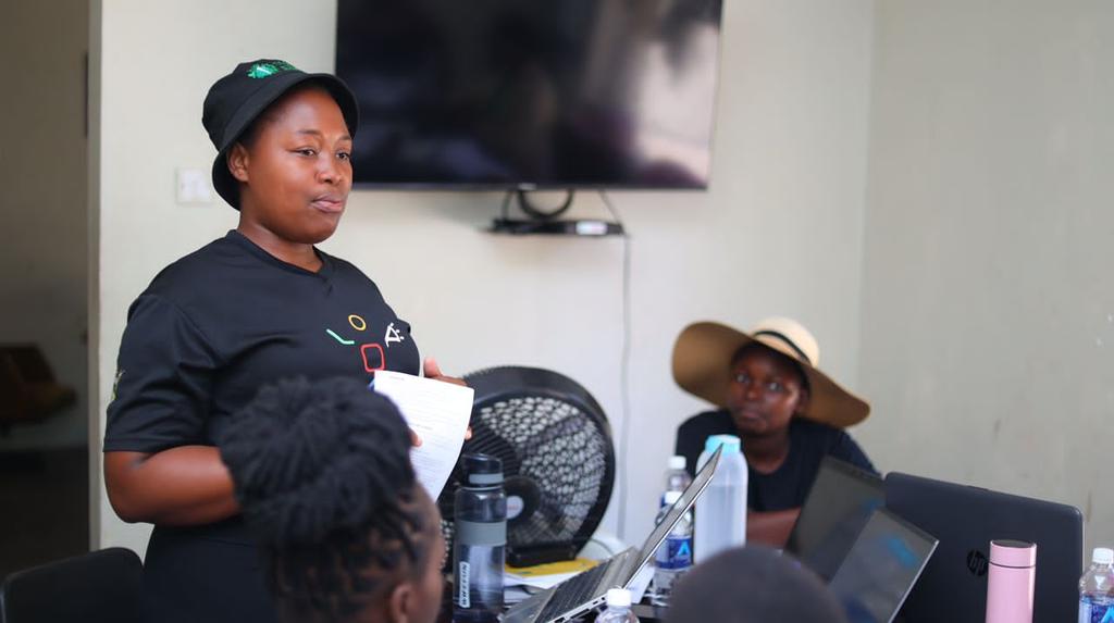 CHATBOX AFRICA tweet media