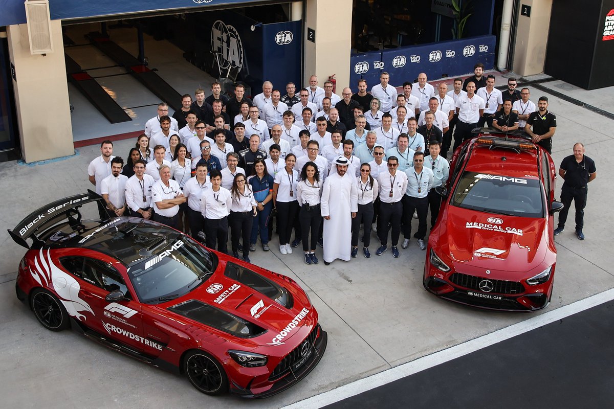 MotionApplied's tweet photo. An incredible end to the 2024 Formula 1 season at the #AbuDhabiGP!

Congratulations to @McLarenF1 on being crowned World Constructors Champions 🏆

Read more here: https://t.co/FUwHk2dsk6

#McLarenApplied #Formula1 #TrackSupport https://t.co/RZciAuEtLc